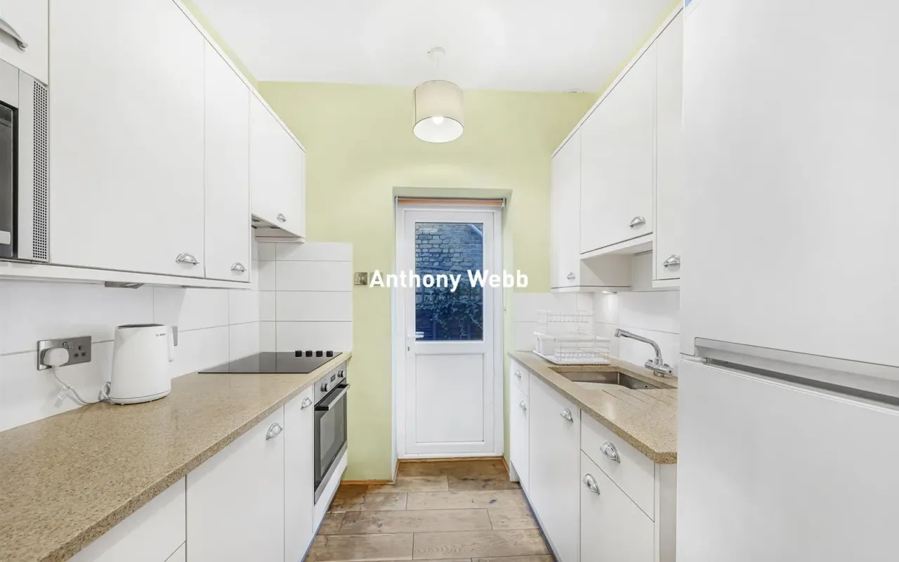 Lightcliffe Road, Palmers Green, N13, photo 5