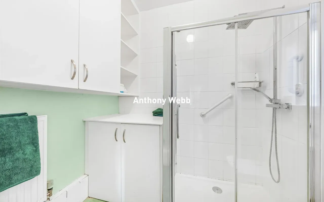 Lightcliffe Road, Palmers Green, N13, photo 12