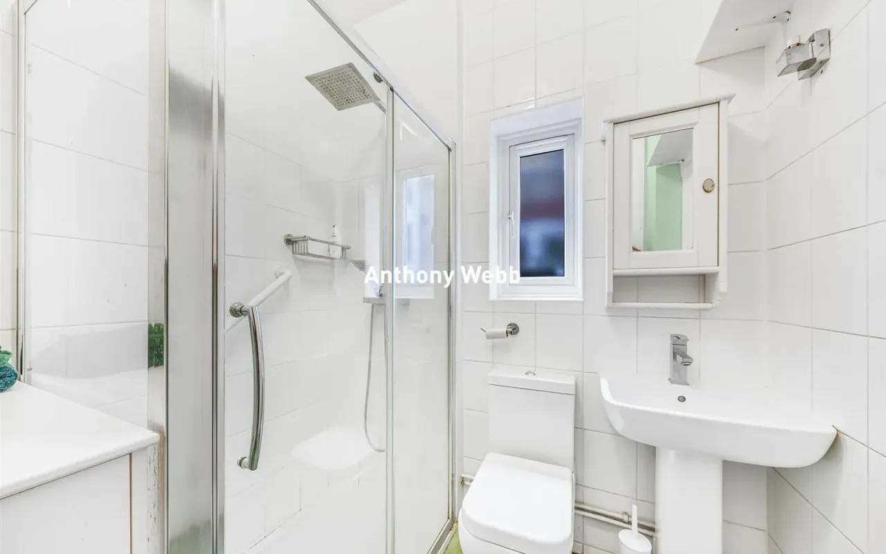 Lightcliffe Road, Palmers Green, N13, photo 11