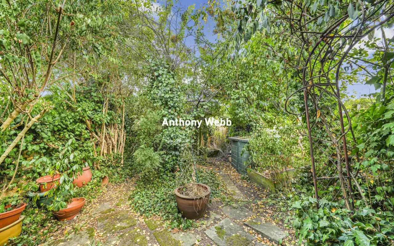 Lightcliffe Road, Palmers Green, N13, photo 17