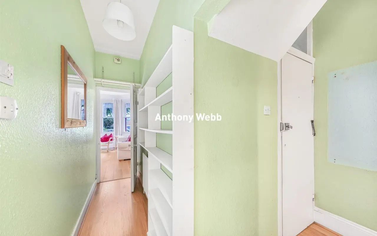 Lightcliffe Road, Palmers Green, N13, photo 13