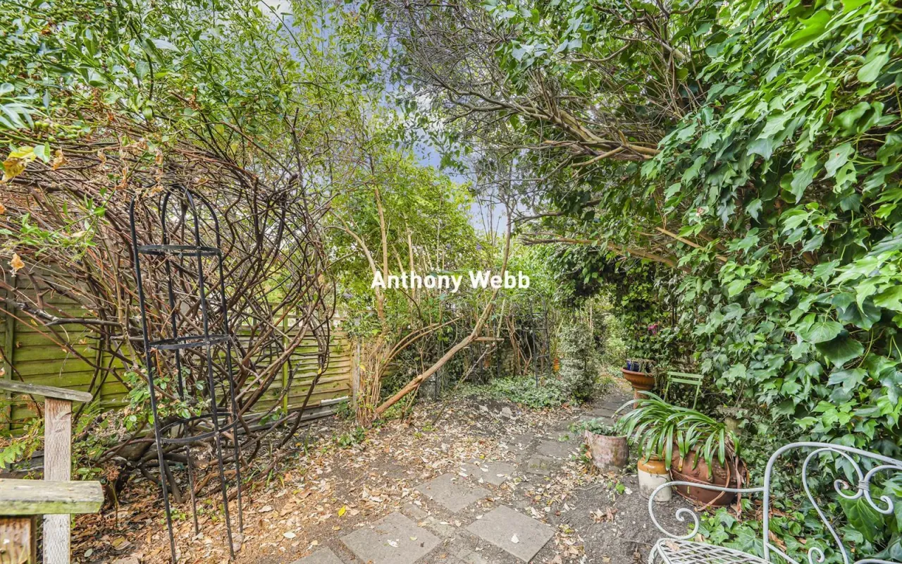 Lightcliffe Road, Palmers Green, N13, photo 16