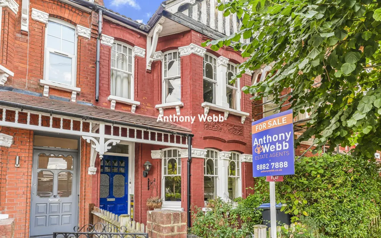 2 bed flat for sale — Lightcliffe Road, Palmers Green, N13