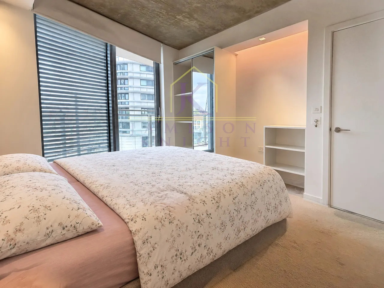 Tidal Basin Road, London, E16, photo 9