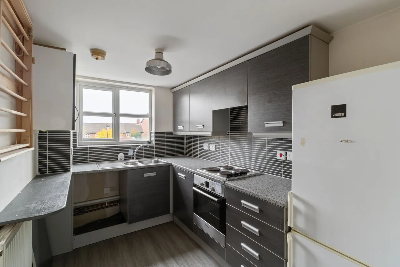 Newarth Drive, Lymm, Lymm, WA13 0LH, photo 4