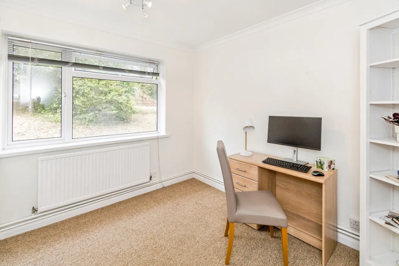 Knightwood Road, Hythe, SO45, photo 13
