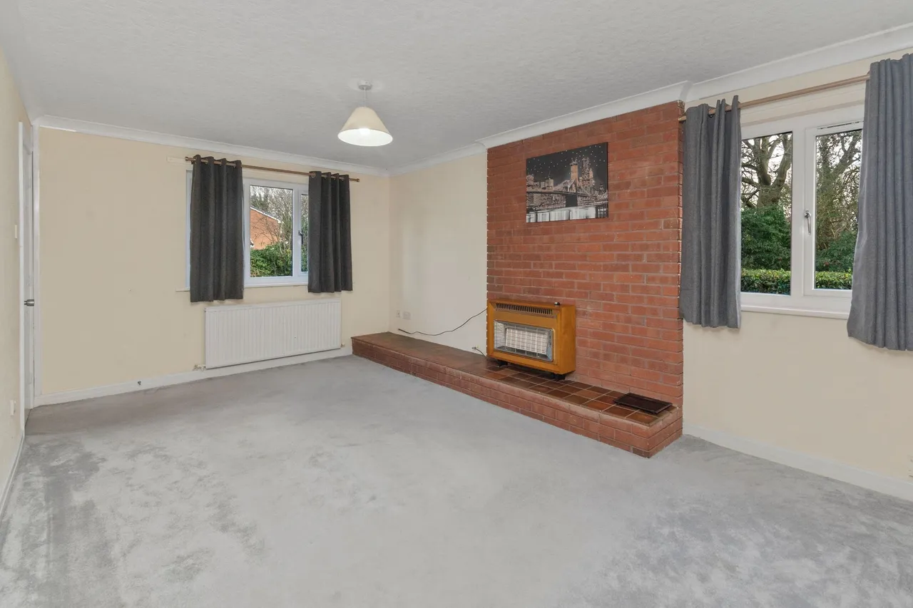 Perth Close, Fearnhead, Warrington, Warrington, WA2 0SF, photo 13