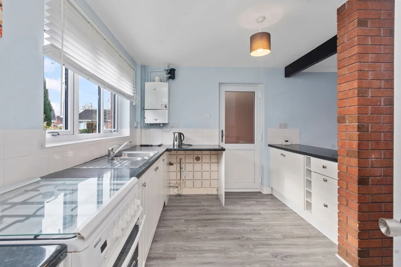 Perth Close, Fearnhead, Warrington, Warrington, WA2 0SF, photo 9