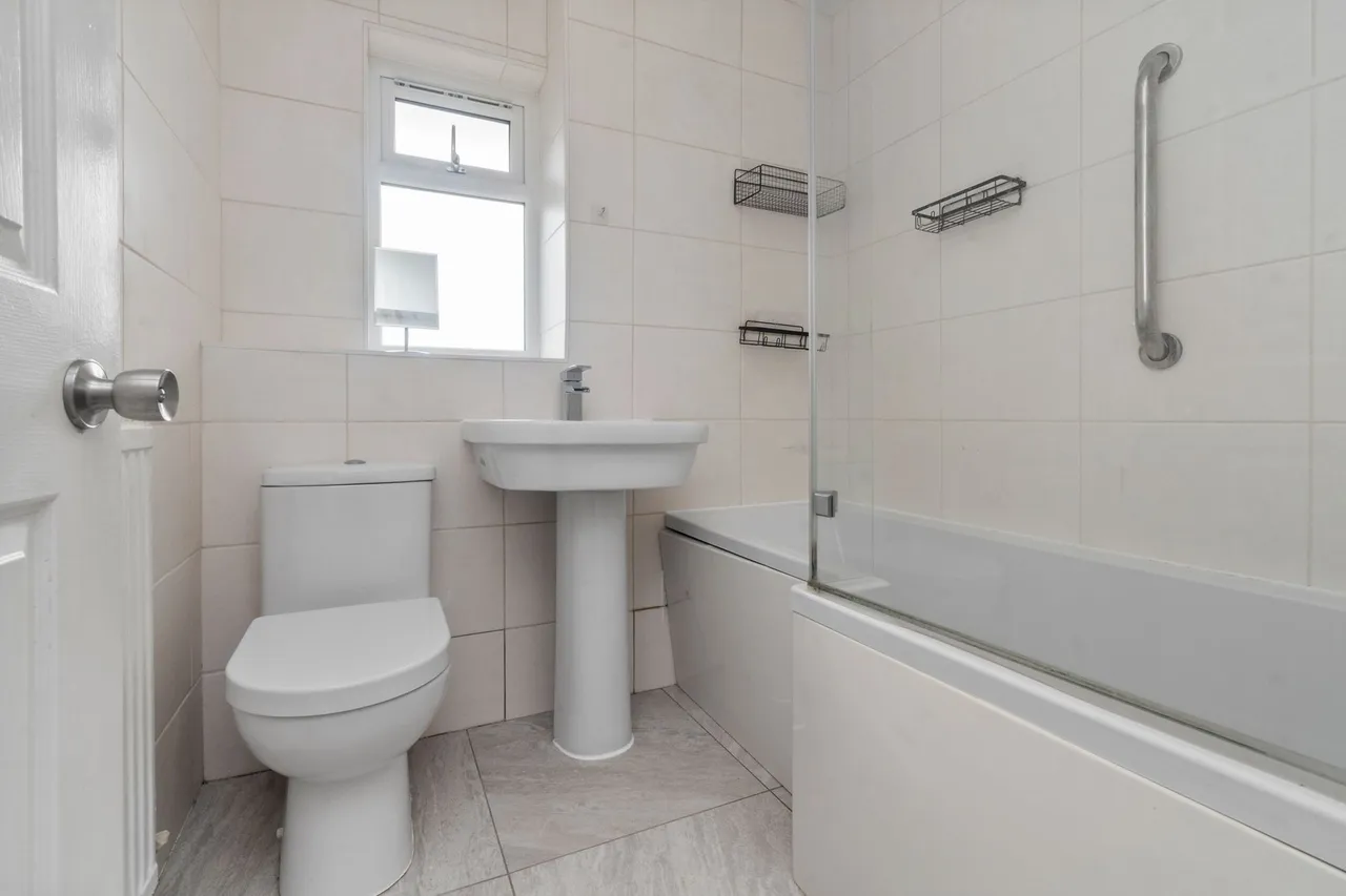 Perth Close, Fearnhead, Warrington, Warrington, WA2 0SF, photo 22