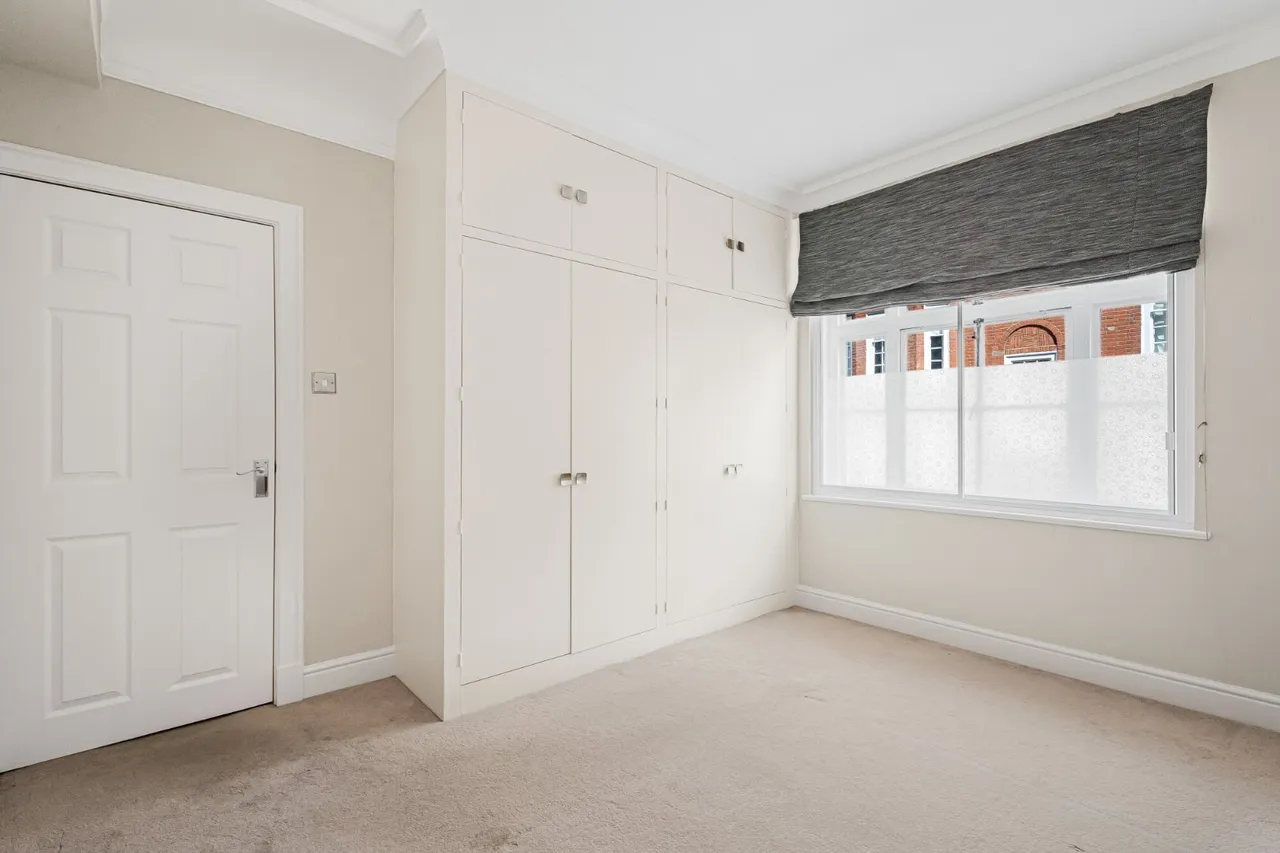 Hertford Street, London, W1J, photo 13