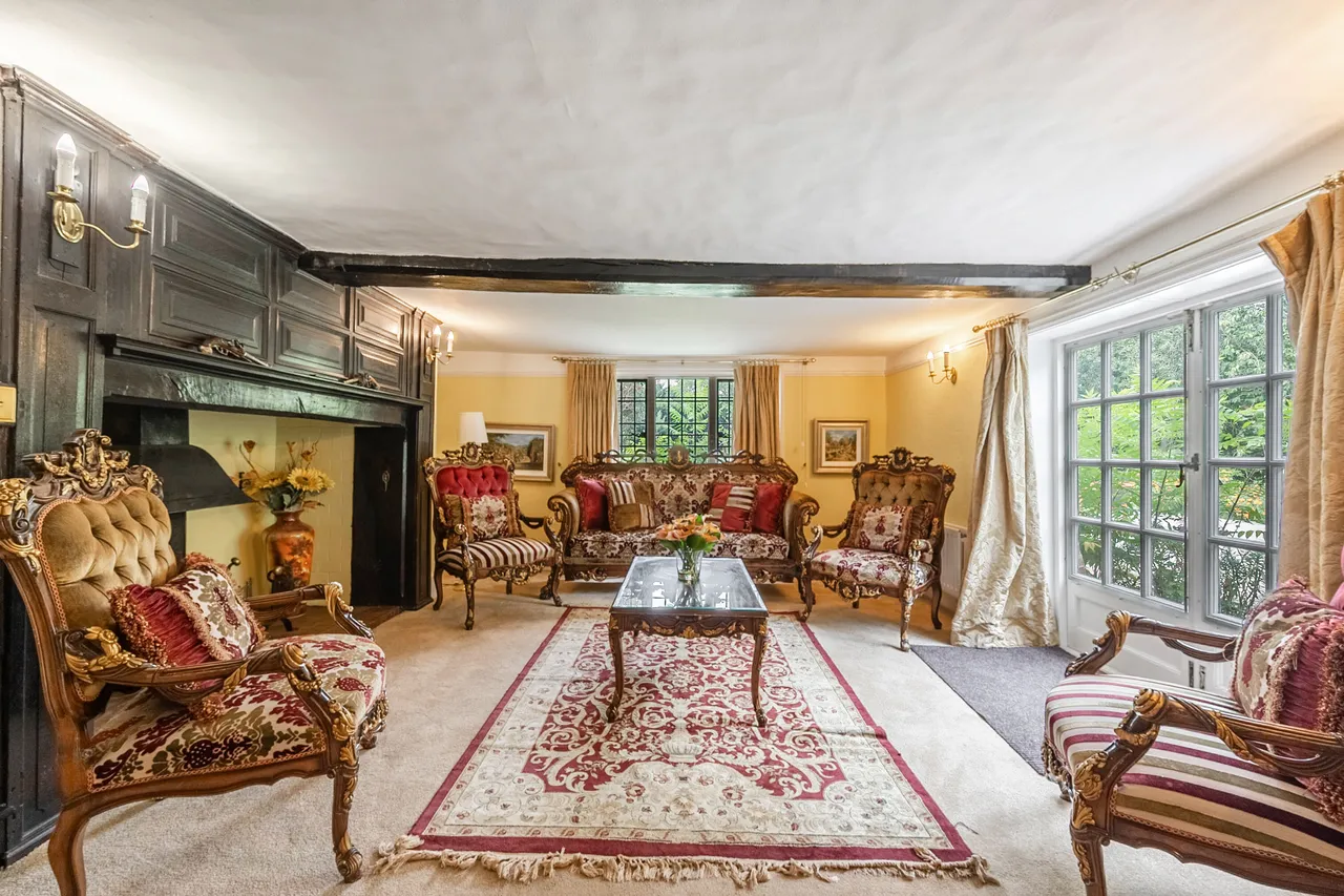 2 Field End Road, Pinner, photo 5