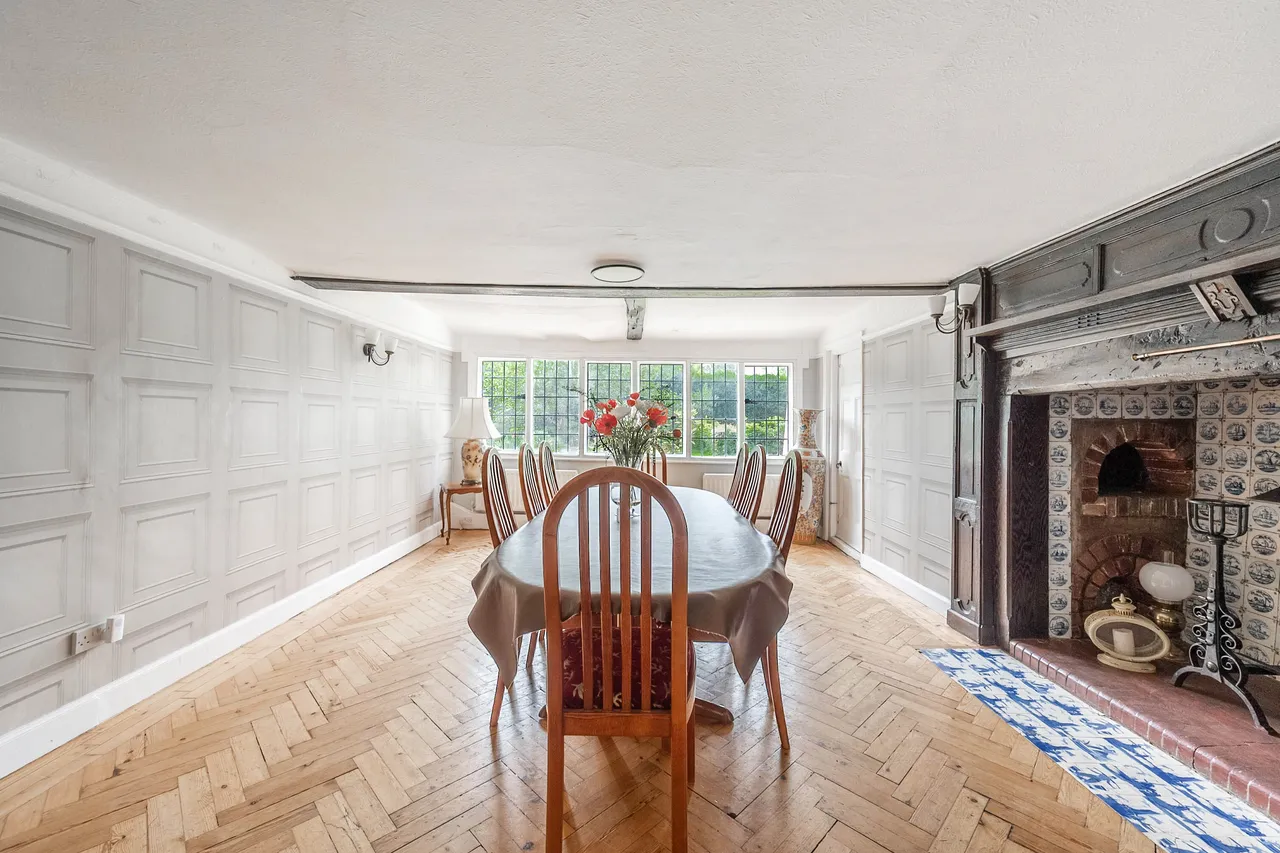 2 Field End Road, Pinner, photo 8