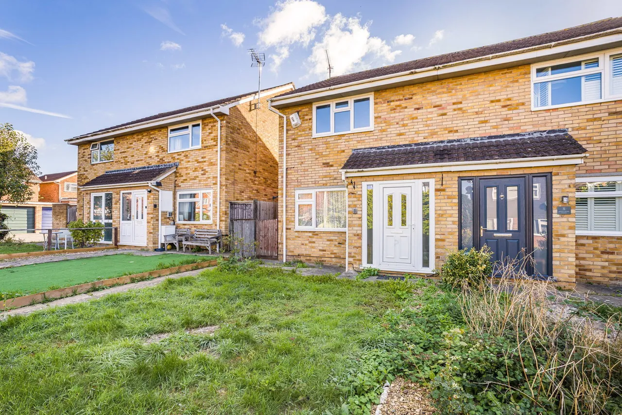 3 bed house for sale, Roman Hackle Avenue, Wymans Brook, GL50