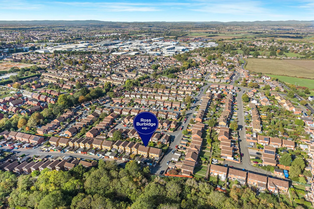 Roman Hackle Avenue, Wymans Brook, GL50, photo 14