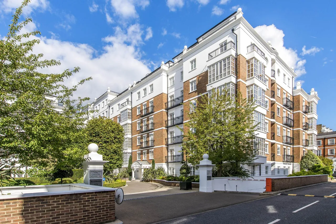 Oak Lodge, Kensington Green, W8 5UL, photo 2