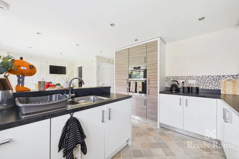 Dorothea Crescent, Widnes, WA8, photo 6
