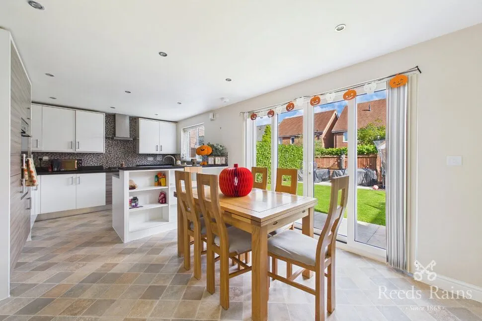 Dorothea Crescent, Widnes, WA8, photo 11