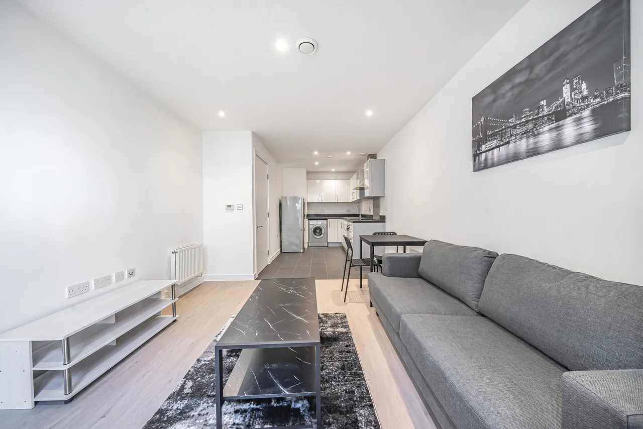 71 Woods House, Grosvenor Waterside, 7 Gatliff Road, London, photo 6
