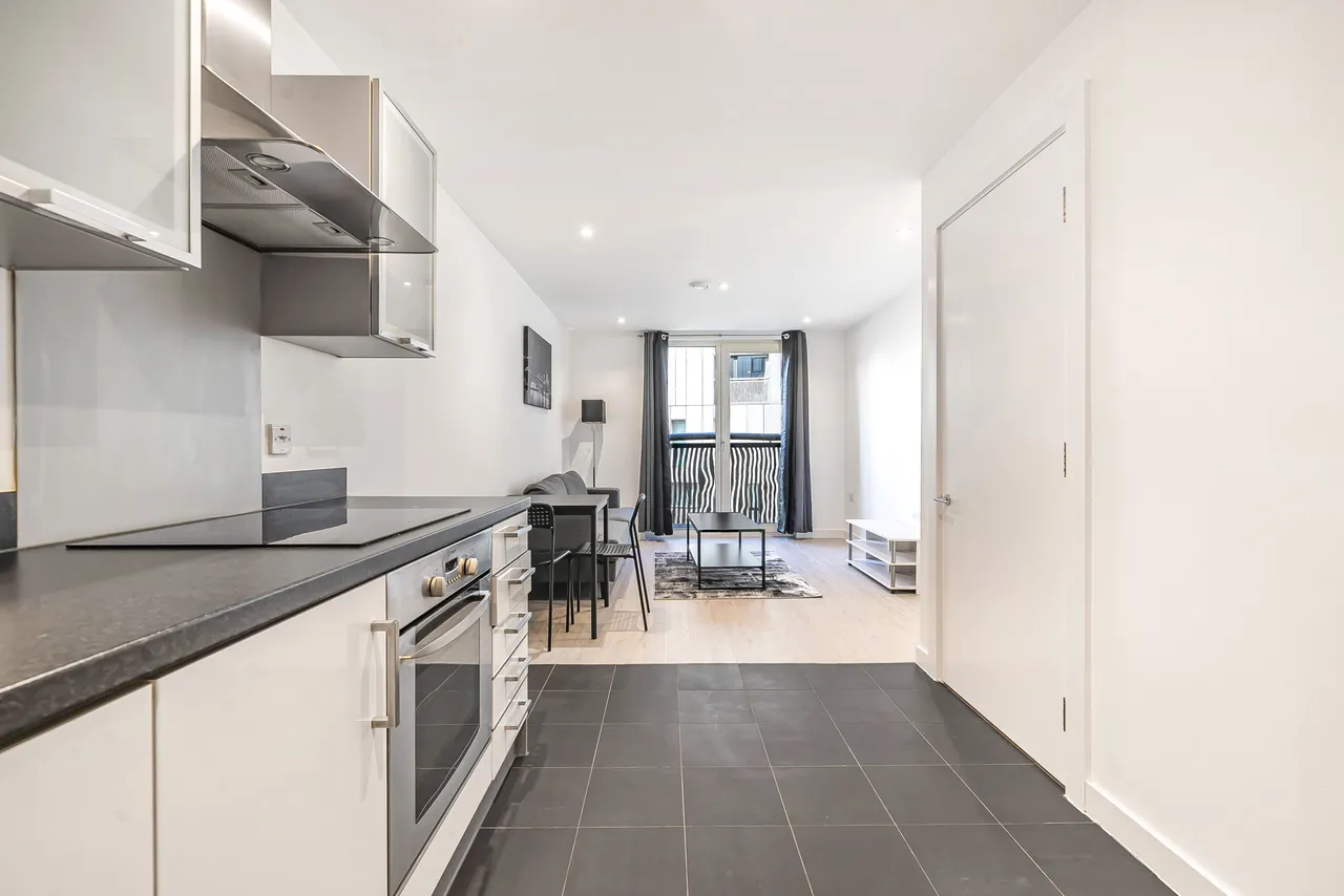 71 Woods House, Grosvenor Waterside, 7 Gatliff Road, London, photo 5