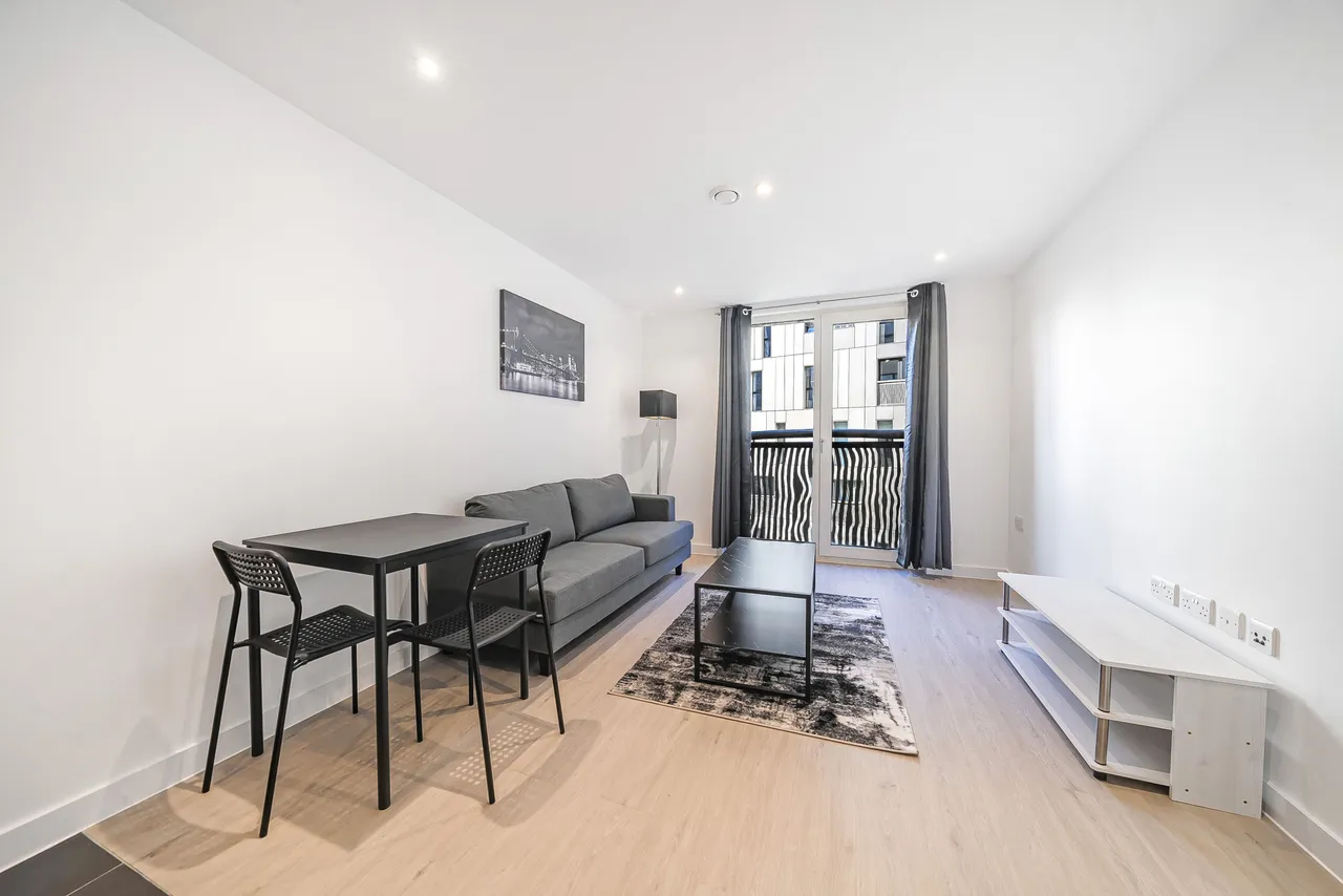 1 bed flat for sale — 71 Woods House, Grosvenor Waterside, 7 Gatliff Road, London
