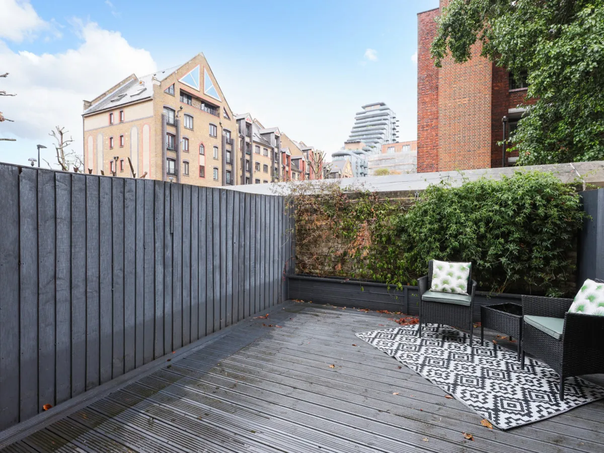 President Drive, London, E1W, photo 4