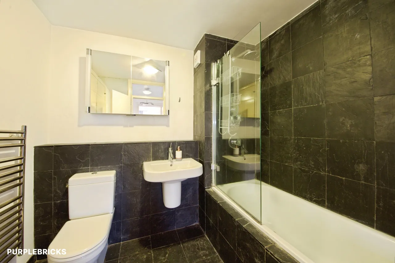 Station Road, London, N21, photo 9