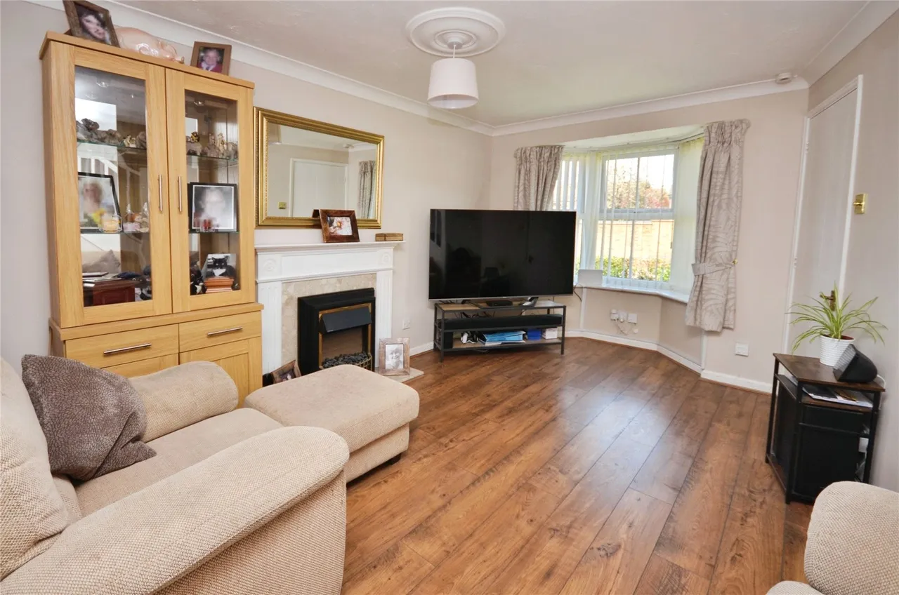 Puffin Way, Aylesbury, Buckinghamshire, HP19, photo 2