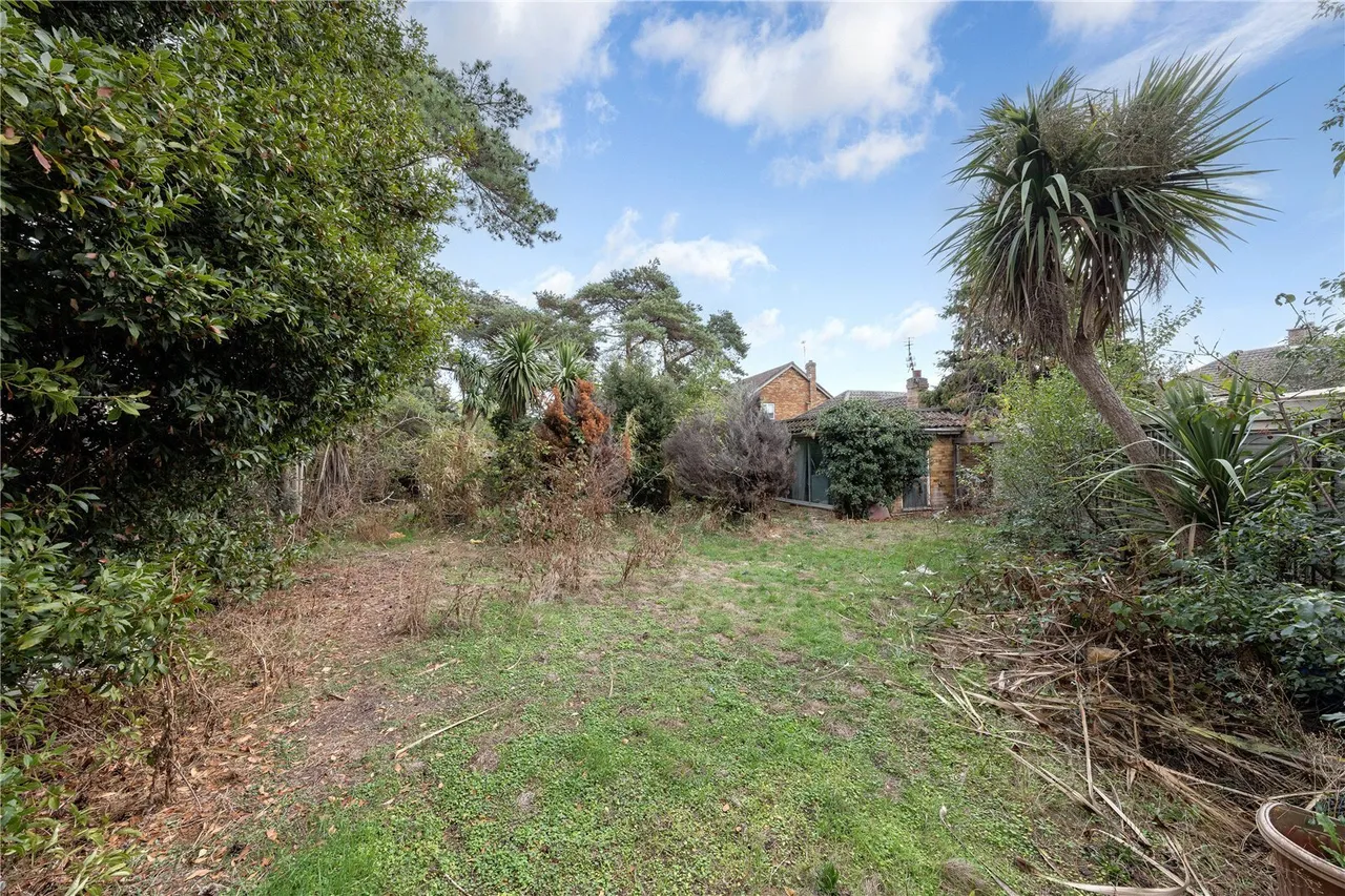 South Road, Hampton, TW12, photo 6