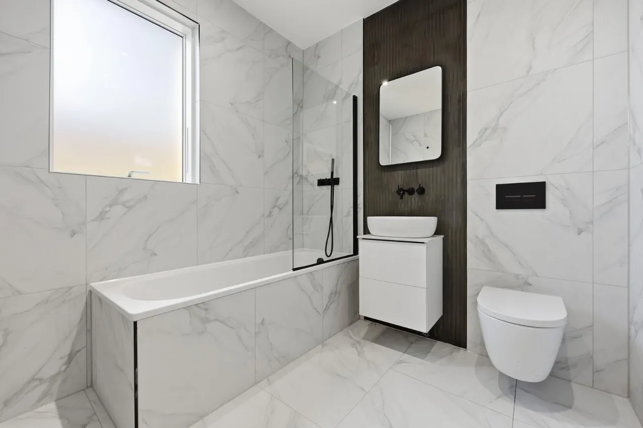High Road, Chigwell, IG7, photo 11