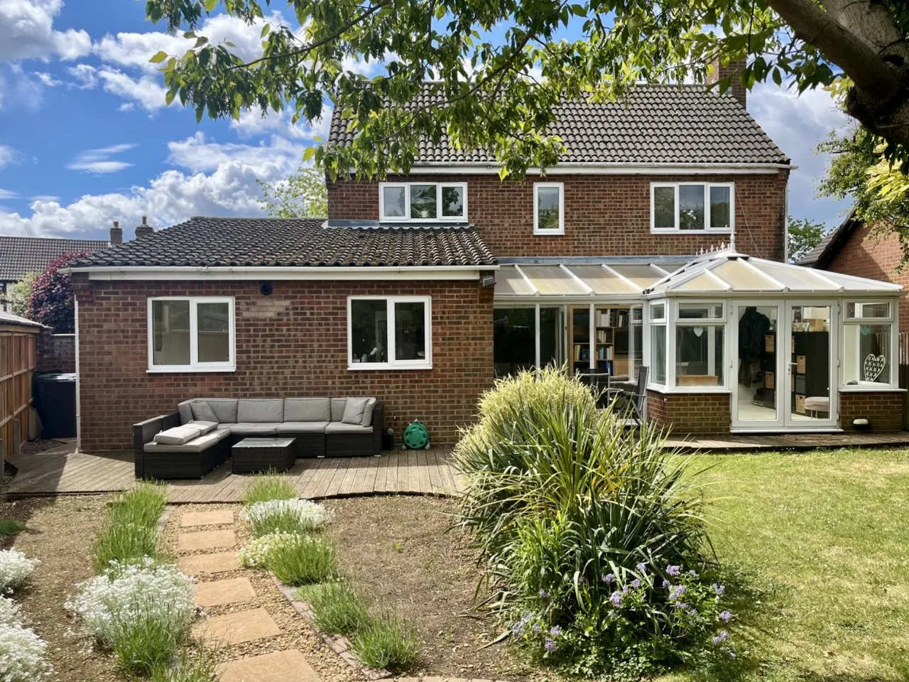 Eaton Socon, St Neots, PE19, photo 2
