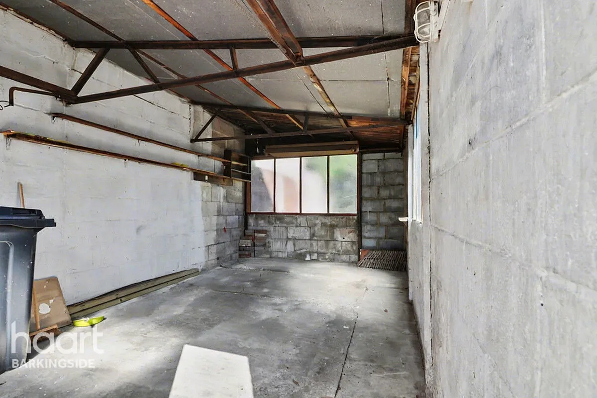 Clayhall Avenue, Clayhall, IG5, photo 12