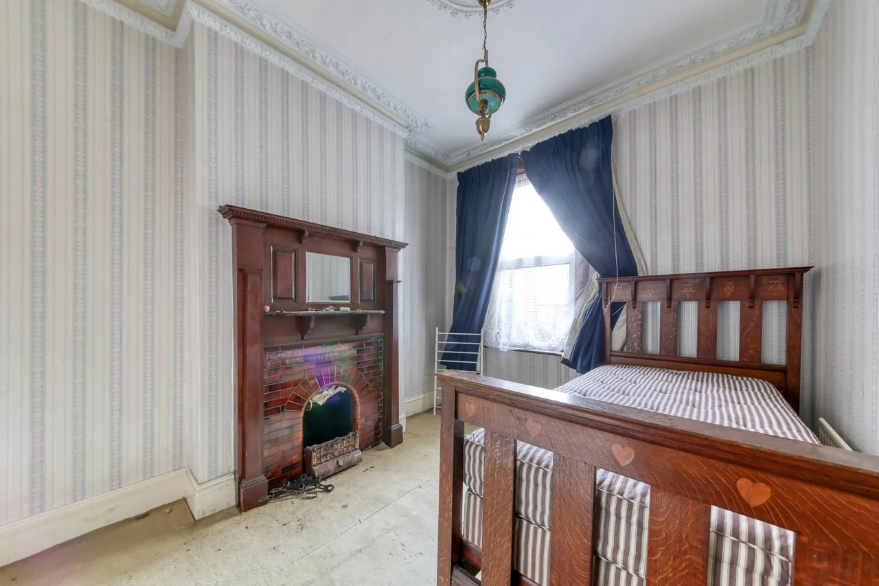 Haydons Road, London, SW19, photo 4