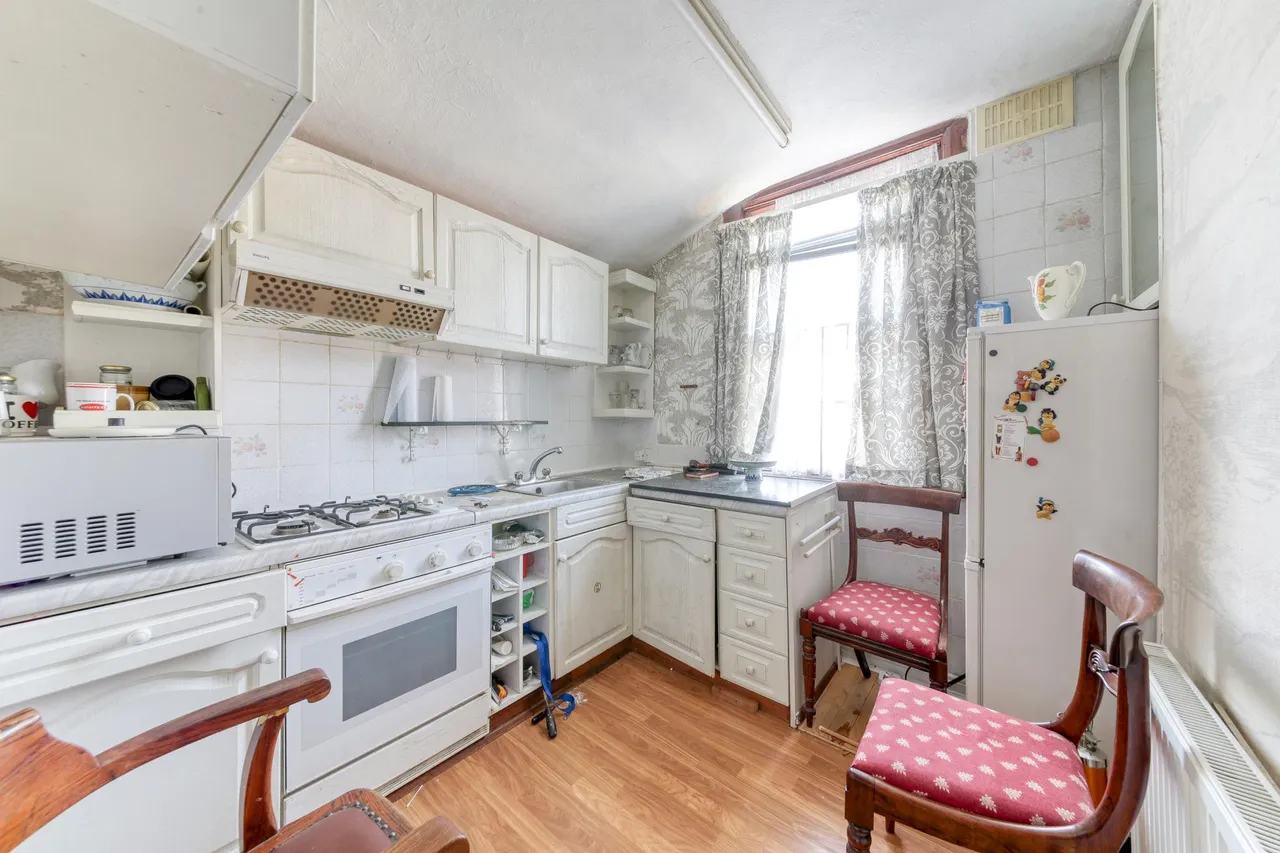 Haydons Road, London, SW19, photo 3