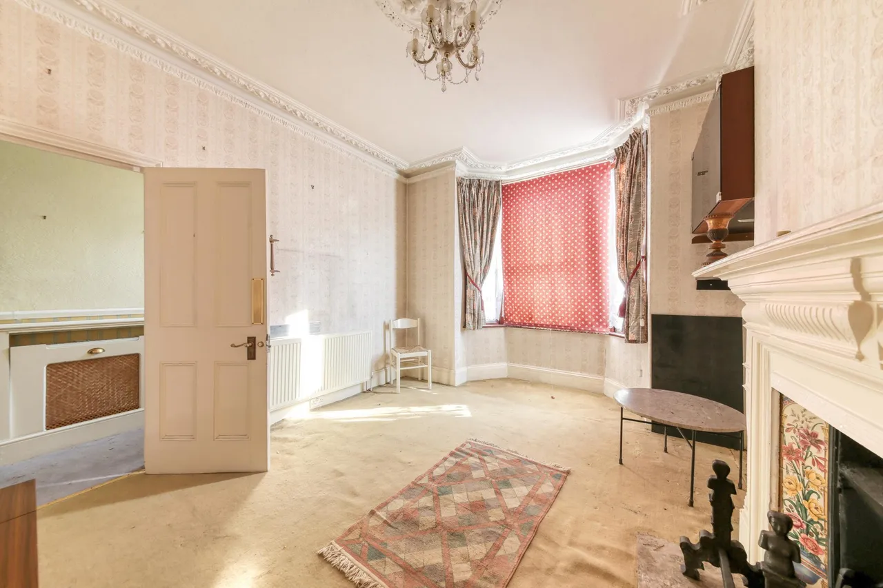 2 bed house for sale, Haydons Road, London, SW19