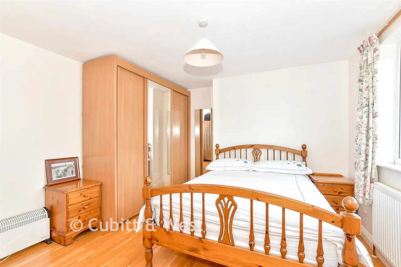 Fitzalan Road, Arundel, BN18, photo 11