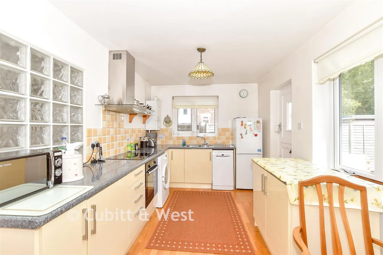 Fitzalan Road, Arundel, BN18, photo 3