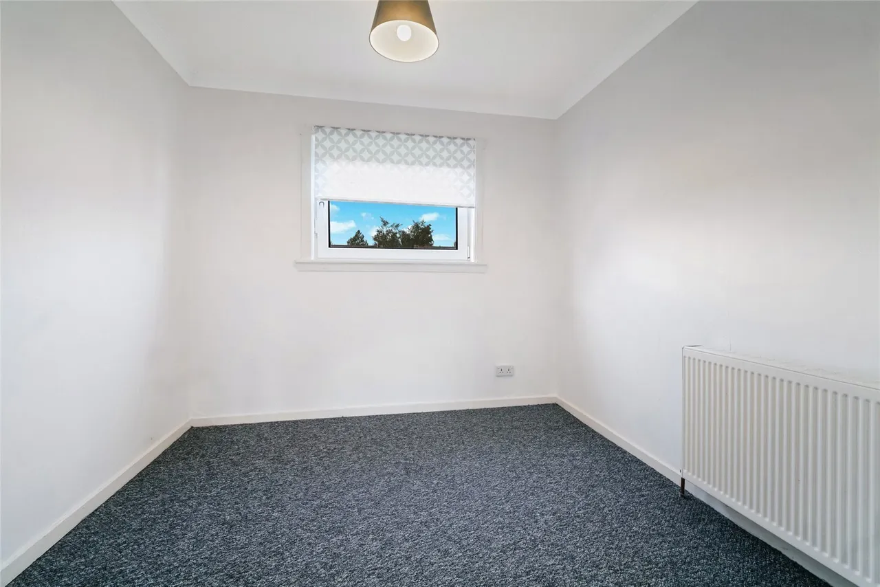 North Berwick Crescent, Greenhills, East Kilbride, South Lanarkshire, G75, photo 3