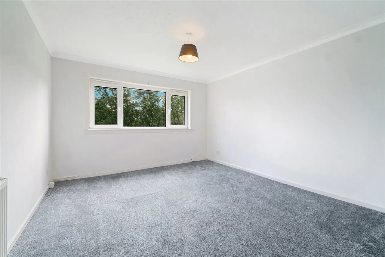 North Berwick Crescent, Greenhills, East Kilbride, South Lanarkshire, G75, photo 8