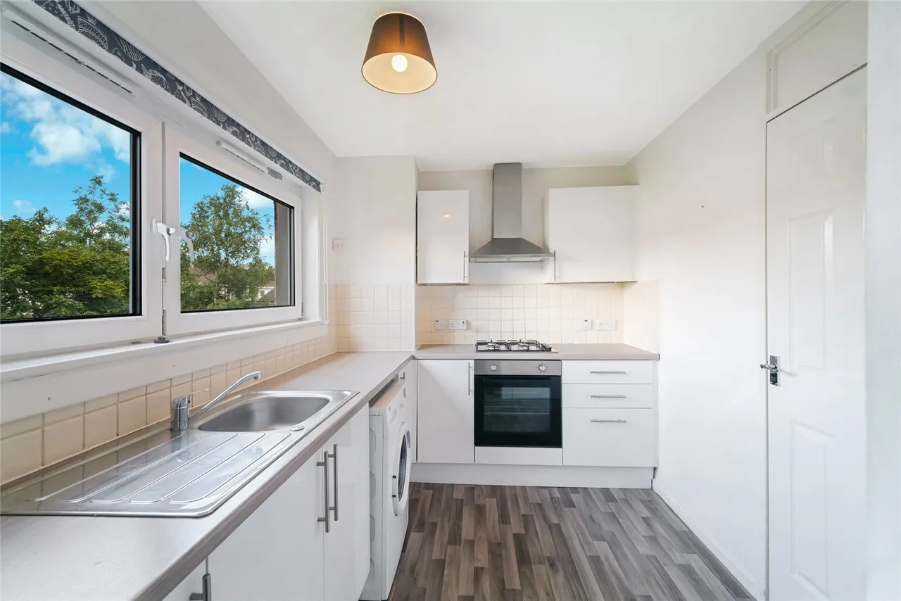 North Berwick Crescent, Greenhills, East Kilbride, South Lanarkshire, G75, photo 4