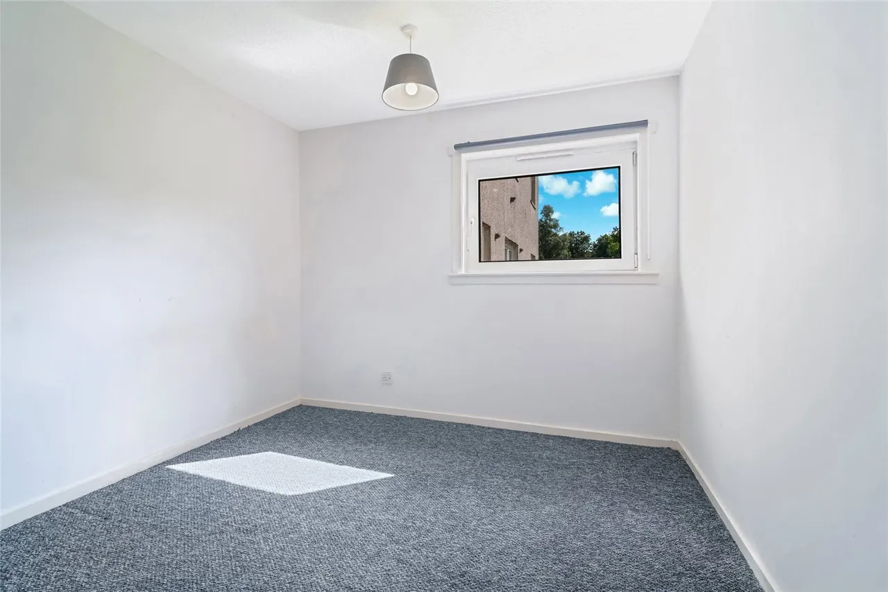 North Berwick Crescent, Greenhills, East Kilbride, South Lanarkshire, G75, photo 18