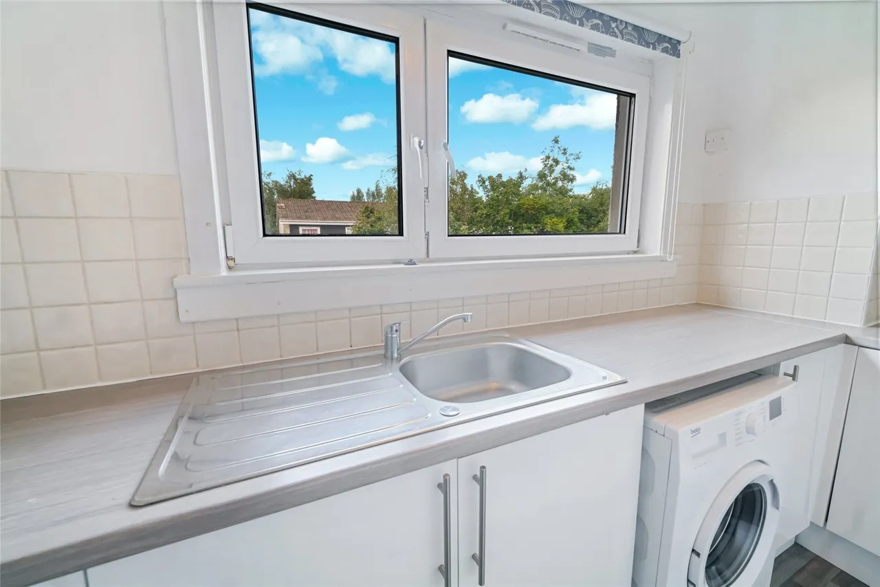 North Berwick Crescent, Greenhills, East Kilbride, South Lanarkshire, G75, photo 12