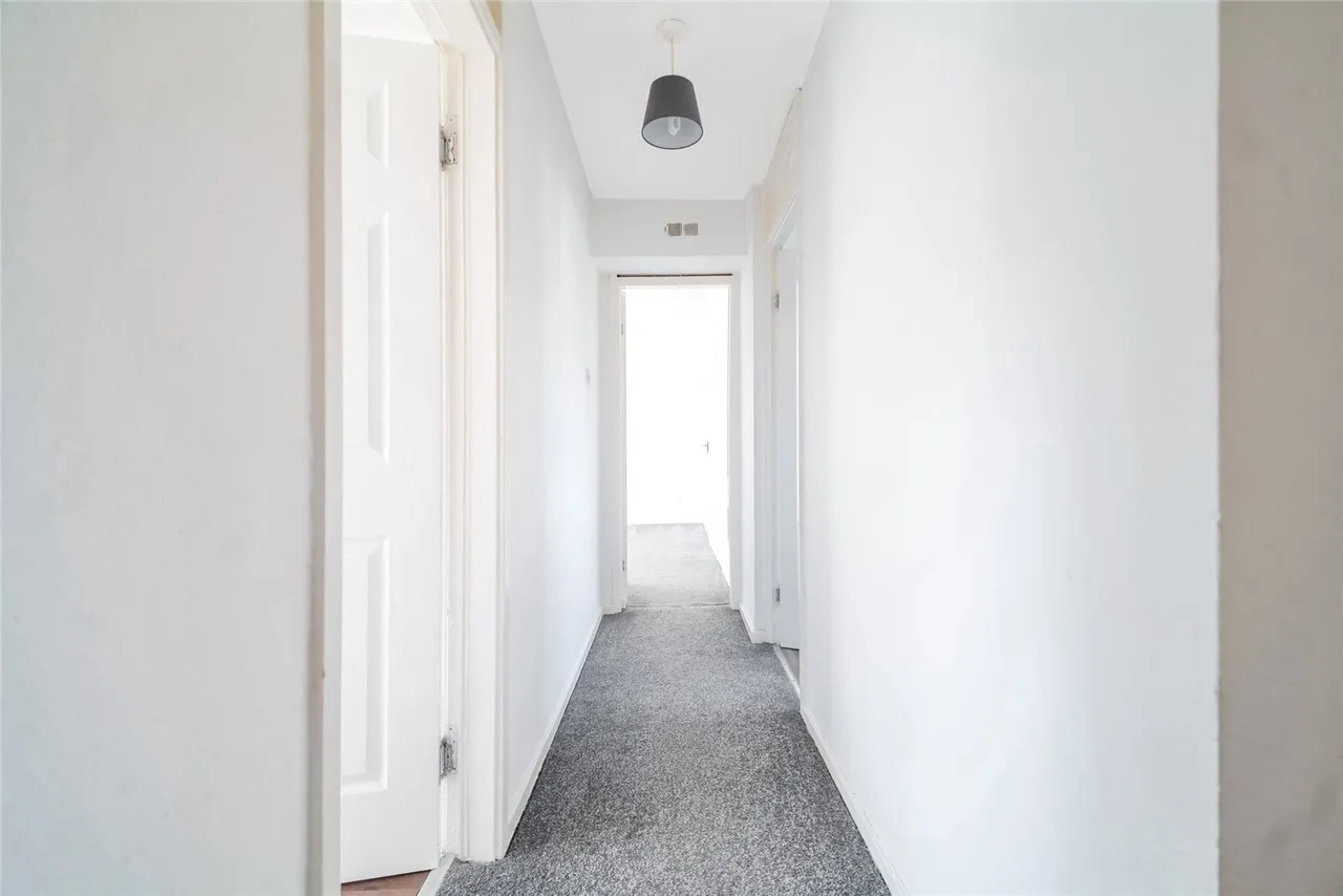 North Berwick Crescent, Greenhills, East Kilbride, South Lanarkshire, G75, photo 6