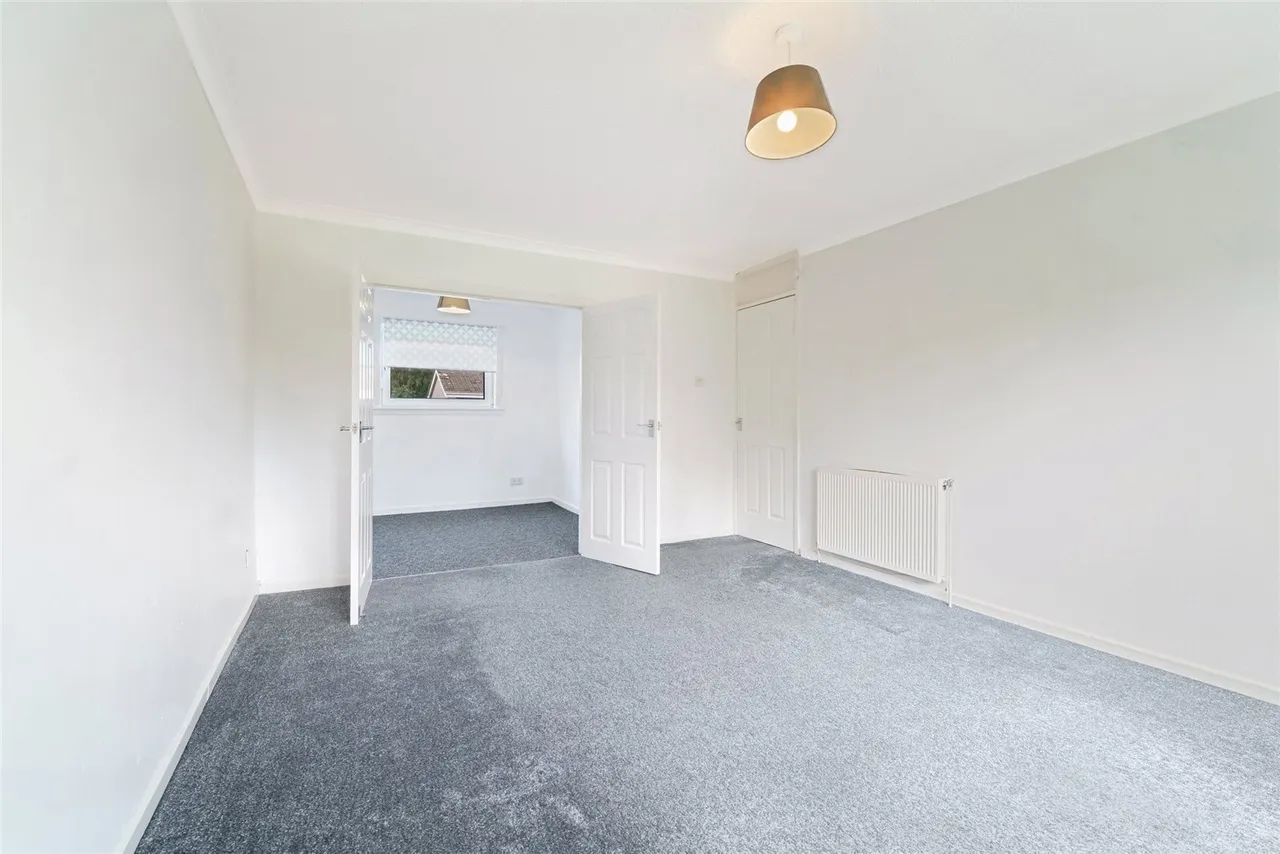 North Berwick Crescent, Greenhills, East Kilbride, South Lanarkshire, G75, photo 10