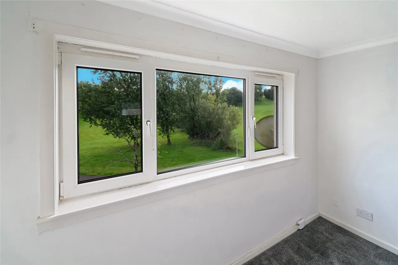 North Berwick Crescent, Greenhills, East Kilbride, South Lanarkshire, G75, photo 9