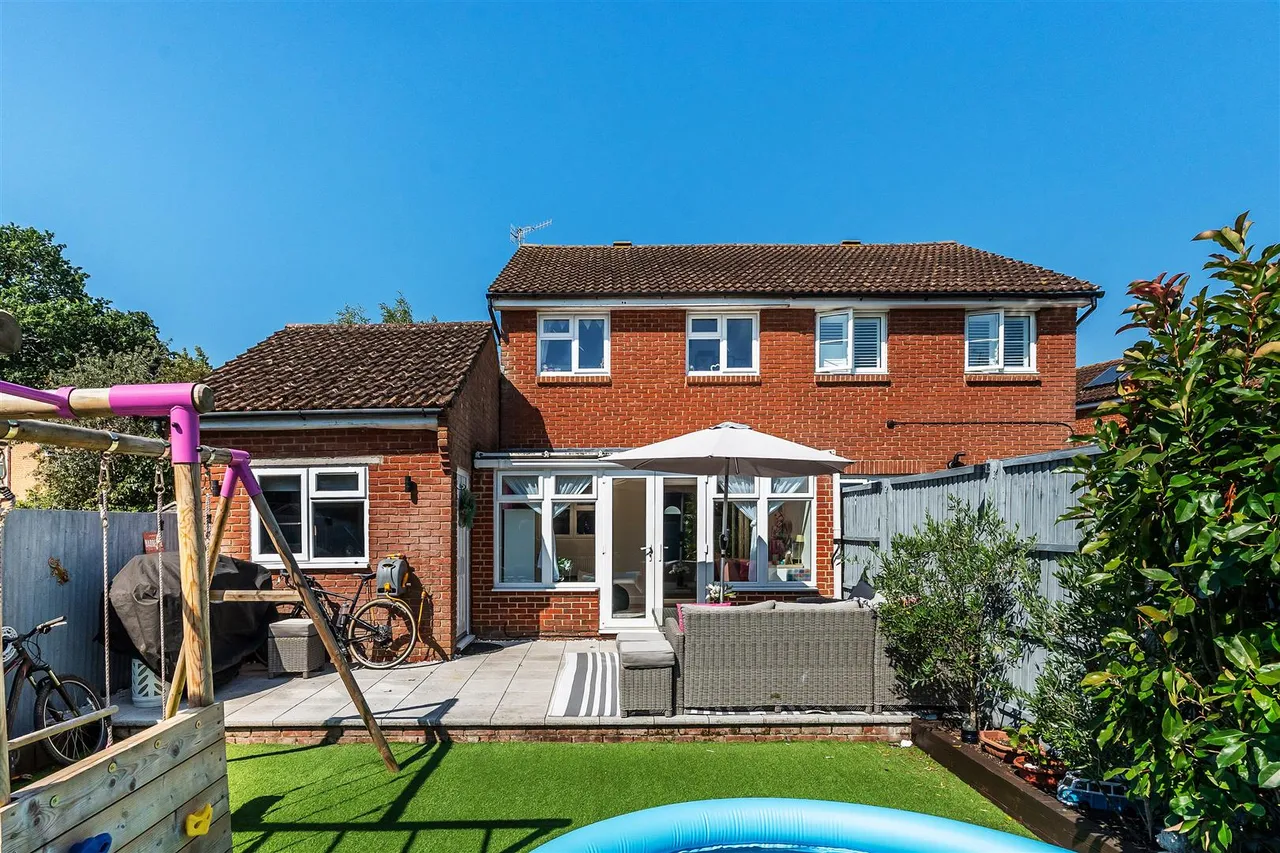 Bakers Way, Capel, RH5, photo 4