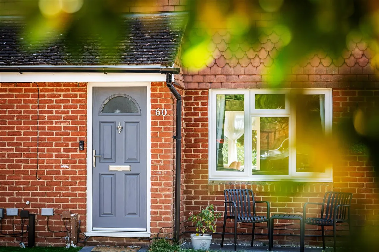 Bakers Way, Capel, RH5, photo 18