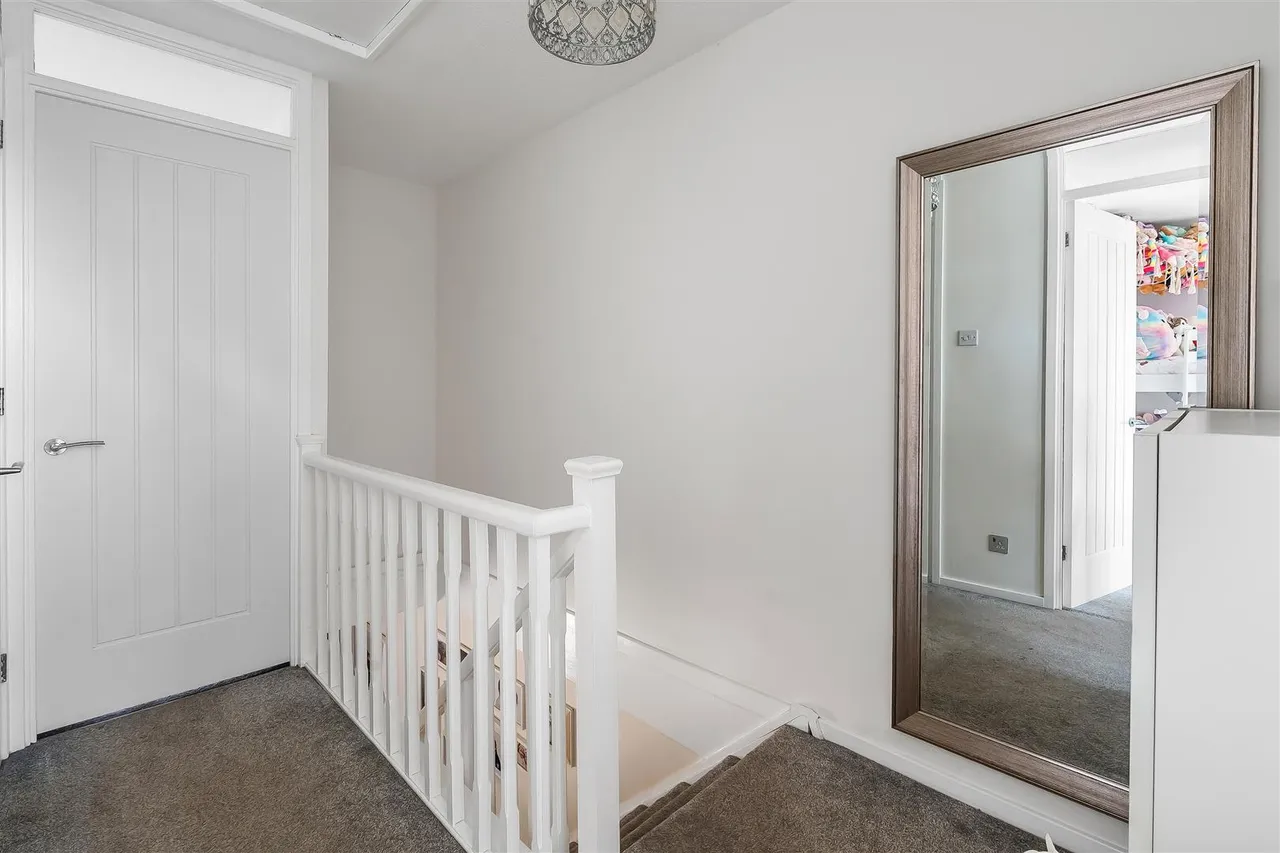Bakers Way, Capel, RH5, photo 17