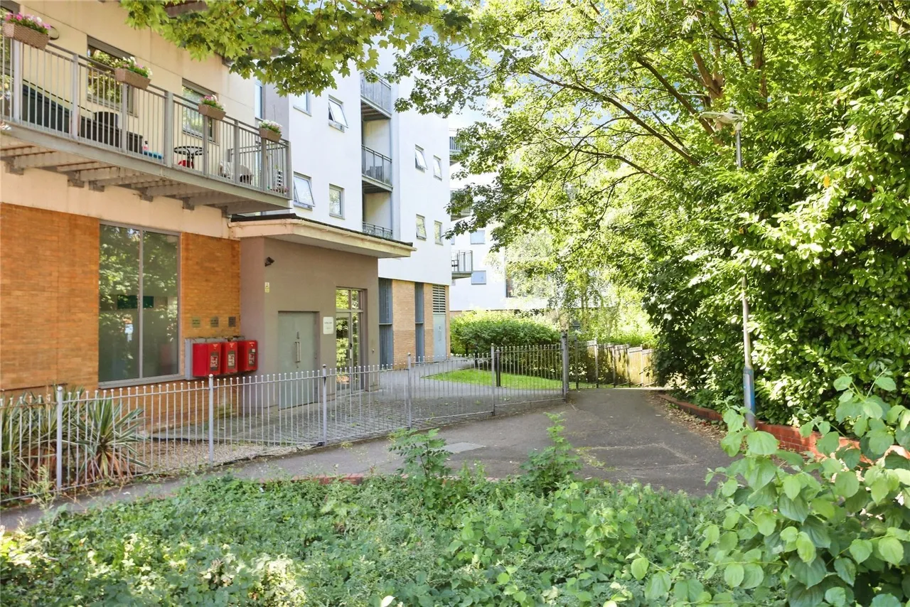 Sovereign Way, Tonbridge, TN9, photo 14