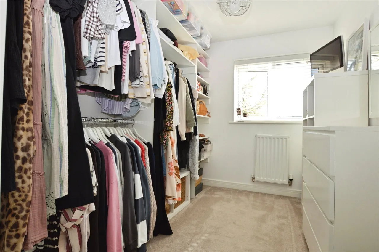 Dulwich Avenue, Basildon, Essex, SS15, photo 10