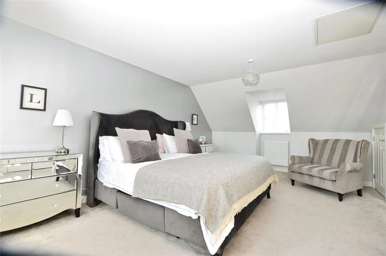 Dulwich Avenue, Basildon, Essex, SS15, photo 5